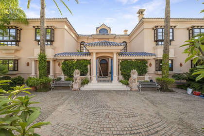 Townhouse vendita in Nueva andalucia, Málaga. 