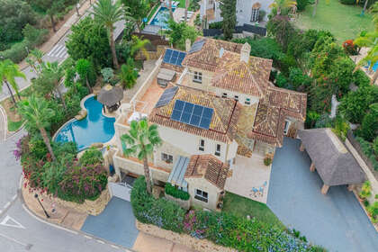 Casa Cluster venda em Elviria, Marbella, Málaga. 