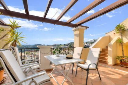 Penthouse/Dachwohnung zu verkaufen in Benahavís, Málaga. 