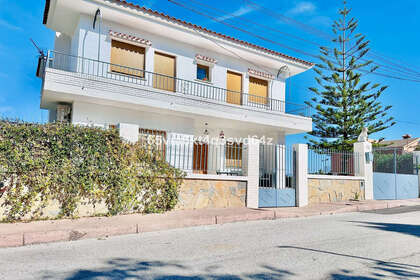 Reihenhaus zu verkaufen in Alhaurín de la Torre, Málaga. 