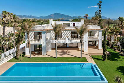 Townhouse vendita in Guadalmina, Málaga. 