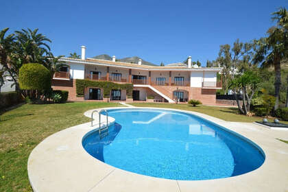 Townhouse vendita in Benalmádena, Málaga. 