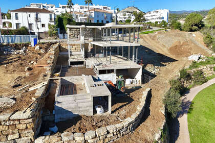 Řadový dům na prodej v Estepona, Málaga. 