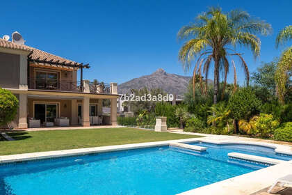 Townhouse vendita in Nueva andalucia, Málaga. 