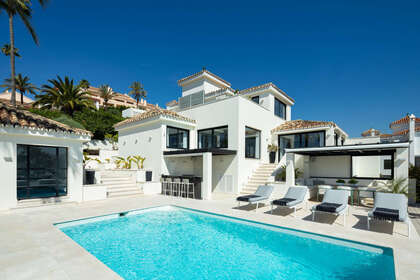 Townhouse vendita in Nueva andalucia, Málaga. 