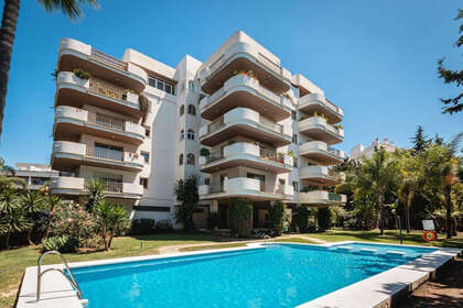酒店公寓 出售 进入 Nueva andalucia, Málaga. 
