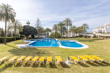 耳房 出售 进入 Nueva andalucia, Málaga. 