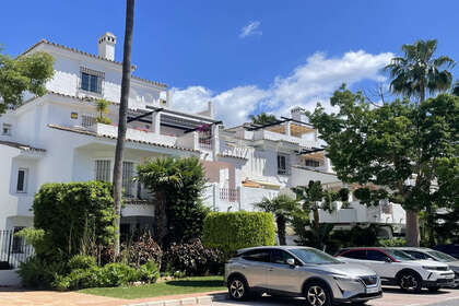 酒店公寓 出售 进入 Nueva andalucia, Málaga. 