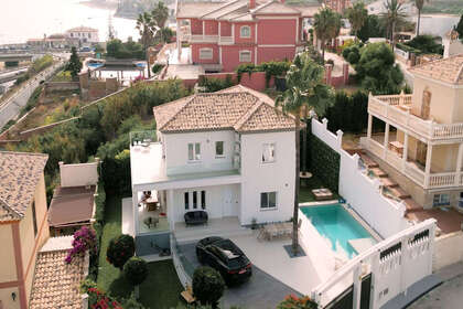 Řadový dům na prodej v Mijas, Málaga. 