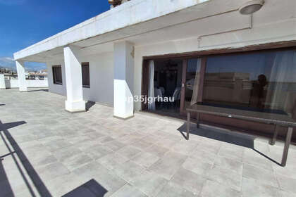 耳房 出售 进入 Estepona, Málaga. 