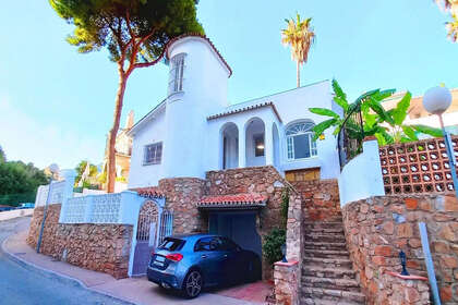 联排别墅 出售 进入 Torreblanca, Fuengirola, Málaga. 