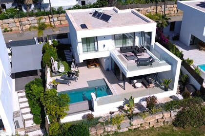 Таунхаус Продажа в Atalaya, La, Málaga. 