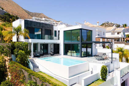 Maison de ville vendre en Benalmádena, Málaga. 