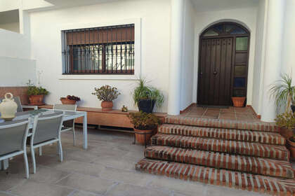 Maison de ville vendre en Cancelada, Estepona, Málaga. 