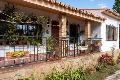 Maison de ville vendre en Benalmádena, Málaga. 
