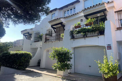 Maison de ville vendre en Calahonda, Mijas, Málaga. 