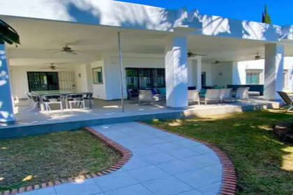 Townhouse vendita in Marbella, Málaga. 