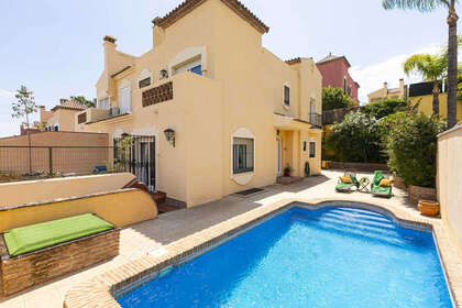 Maison de ville vendre en Marbella, Málaga. 