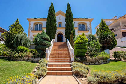 Maison de ville vendre en La Cala Golf, Mijas, Málaga. 
