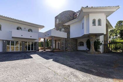Maison de ville vendre en Benahavís, Málaga. 