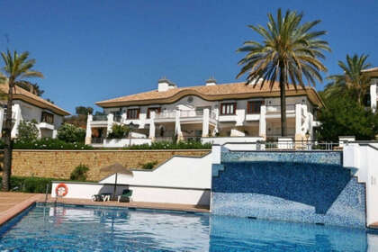 Maison de ville vendre en La Cala Golf, Mijas, Málaga. 