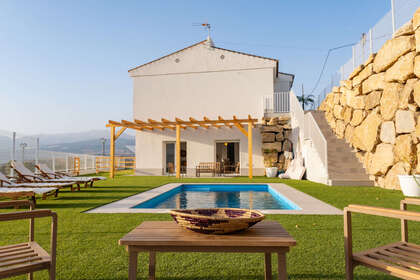 Cluster house for sale in Viñuela, Málaga. 