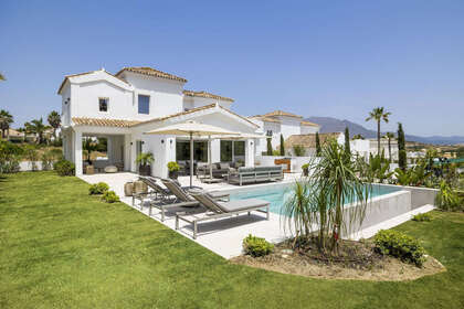 Cluster house for sale in Casares, Málaga. 
