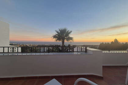 Apartment for sale in Calahonda, Mijas, Málaga. 