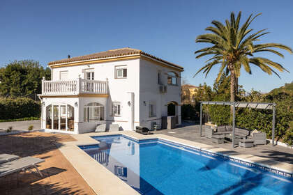 Cluster house for sale in Coín, Málaga. 