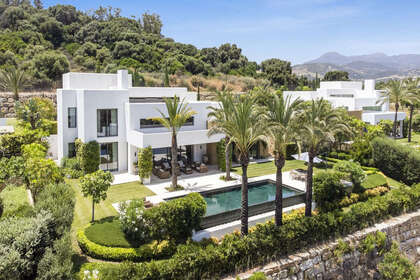 Cluster house for sale in Casares, Málaga. 