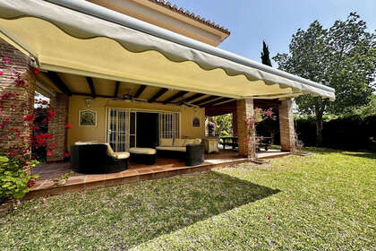 Cluster house for sale in Calahonda, Mijas, Málaga. 