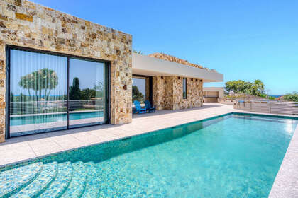 Cluster house for sale in Elviria, Marbella, Málaga. 