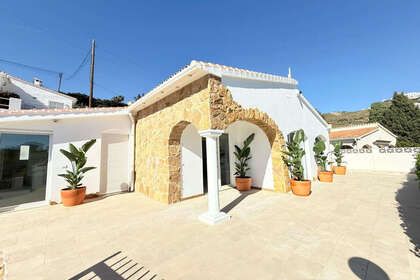 Cluster house for sale in Torrox-Costa, Málaga. 