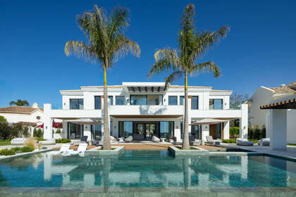 Cluster house for sale in Benahavís, Málaga. 