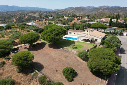 Cluster house for sale in Elviria, Marbella, Málaga. 