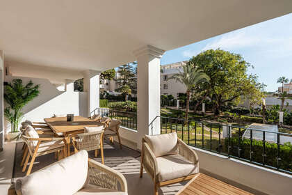Apartment for sale in Nueva andalucia, Málaga. 