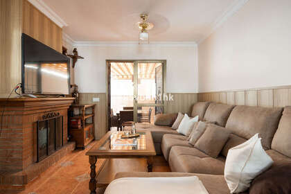 House for sale in Las Lagunas, Fuengirola, Málaga. 