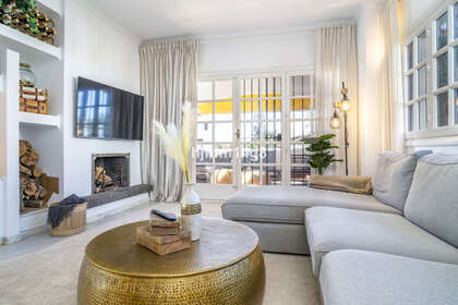 Apartment for sale in Nueva andalucia, Málaga. 