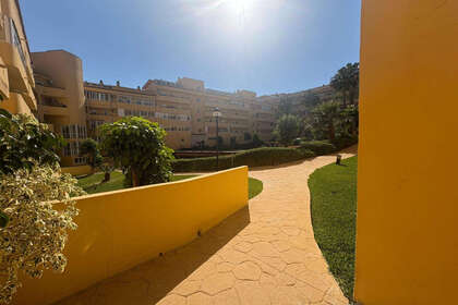 Apartment for sale in Los Pacos, Fuengirola, Málaga. 