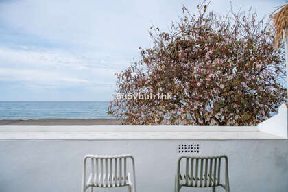 House for sale in Benajarafe, Málaga. 