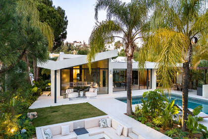 Cluster house for sale in Hacienda Las Chapas, Marbella, Málaga. 