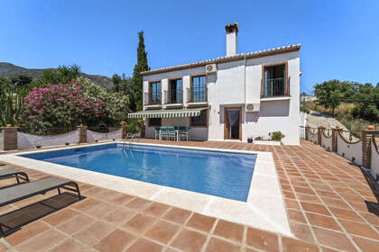 Cluster house for sale in Mijas, Málaga. 