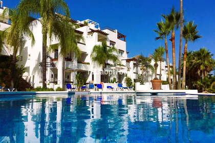 Apartment for sale in Nueva andalucia, Málaga. 