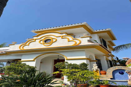 Cluster house for sale in San Pedro de Alcántara, Marbella, Málaga. 