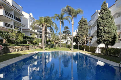 Apartment for sale in Guadalmina, Málaga. 