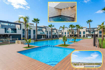Penthouses verkoop in Marina, La (Urbanizacion), Alicante. 