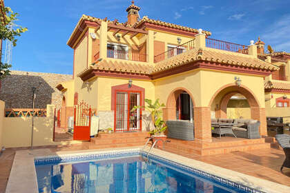 Huizen verkoop in Torrox, Málaga. 