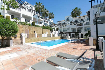 Appartementen verkoop in Altos de Los Monteros, Marbella, Málaga. 