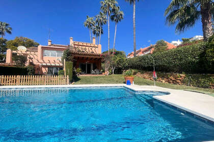 House for sale in Mijas Costa, Málaga. 