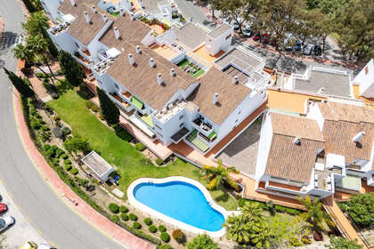 Apartment for sale in Torrequebrada, Benalmádena, Málaga. 